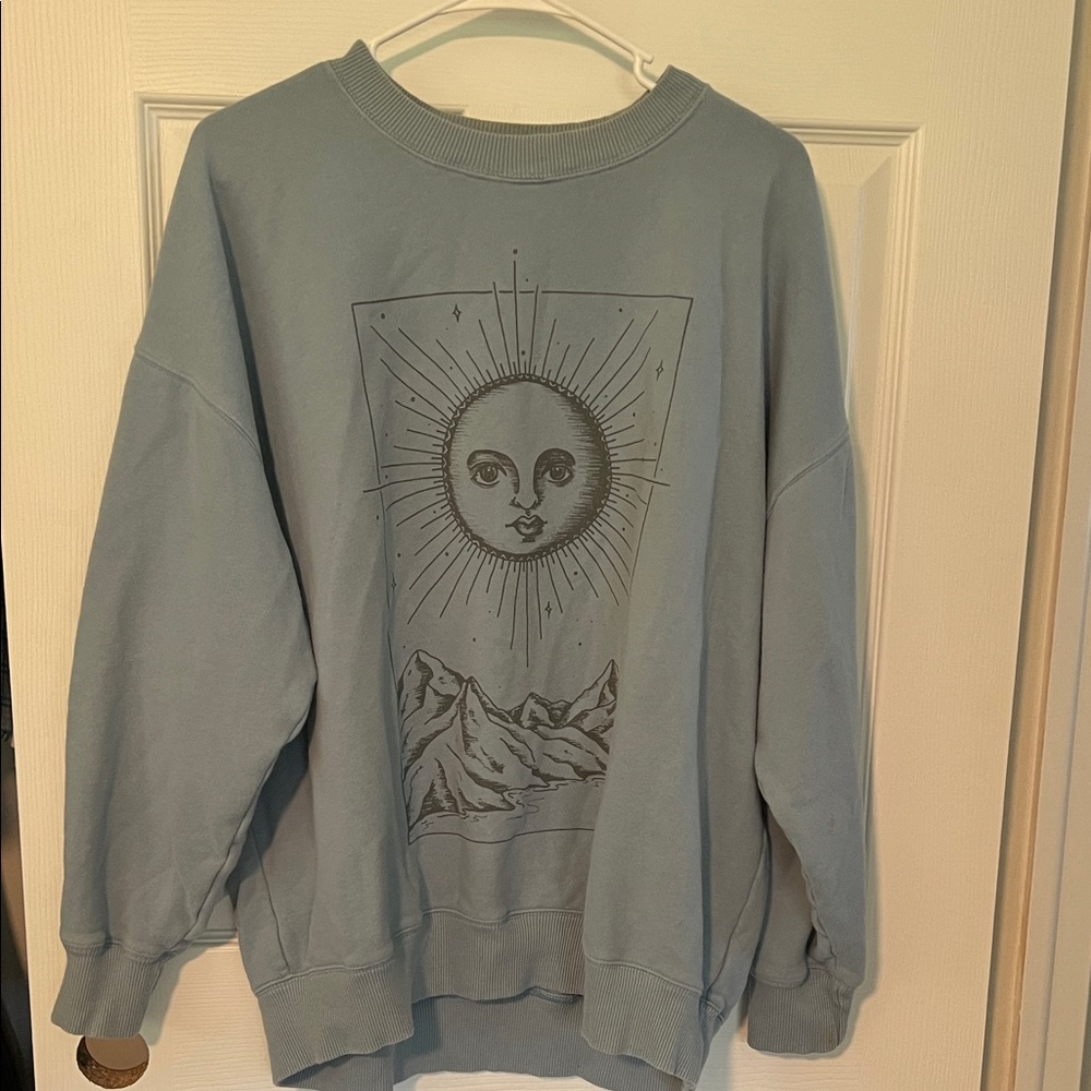 Women’s  Light Blue Graphic Sweatshirt - Sun & Mountains